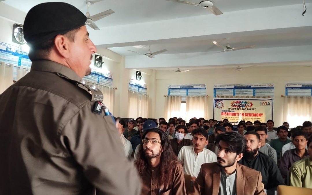 FIRST AID TRAINING BY RESCUE 1122 MALAKAND